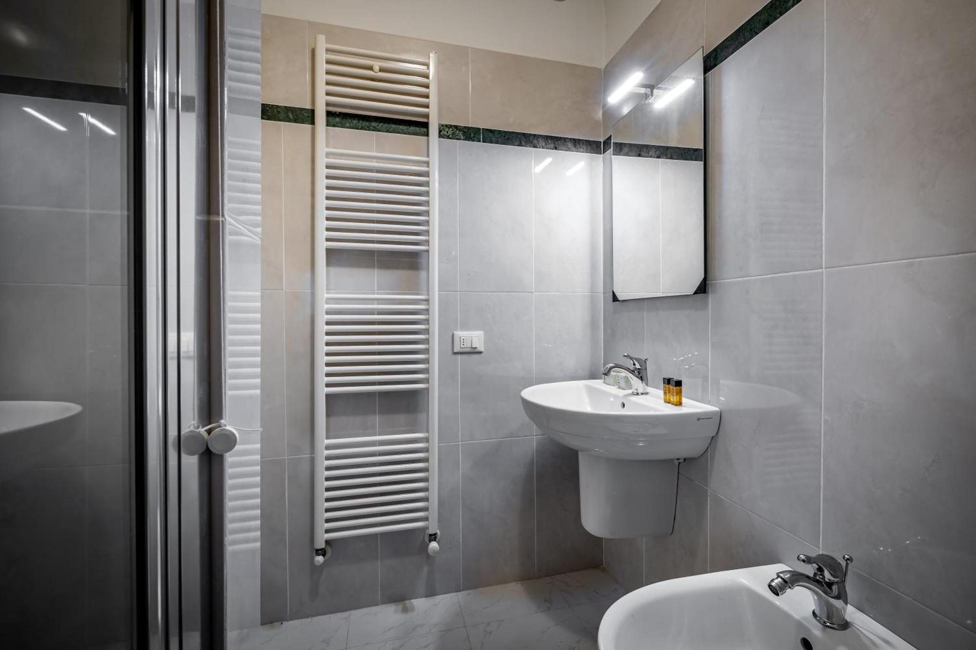 Yid Agnolo Three Bedroom Apartment In 佛罗伦萨 外观 照片